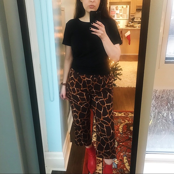 Black Stretch Crepe T-shirt (Crepe Jersey) - Picture 5 of 10